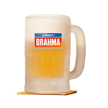 Chopp em uma caneca.