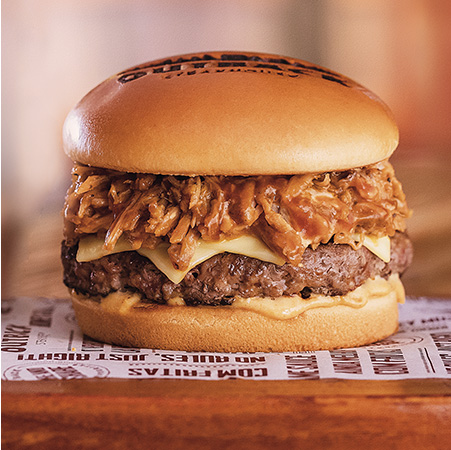 Burger com costela desfiada e queijo