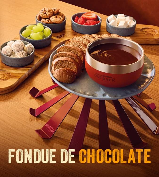 Bowl com Fondue de Chocolate com 5 acompanhamentos.