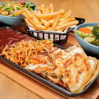 RIBS & AUSSIE BEEF QUESADILLAS BOARD OUTBACK