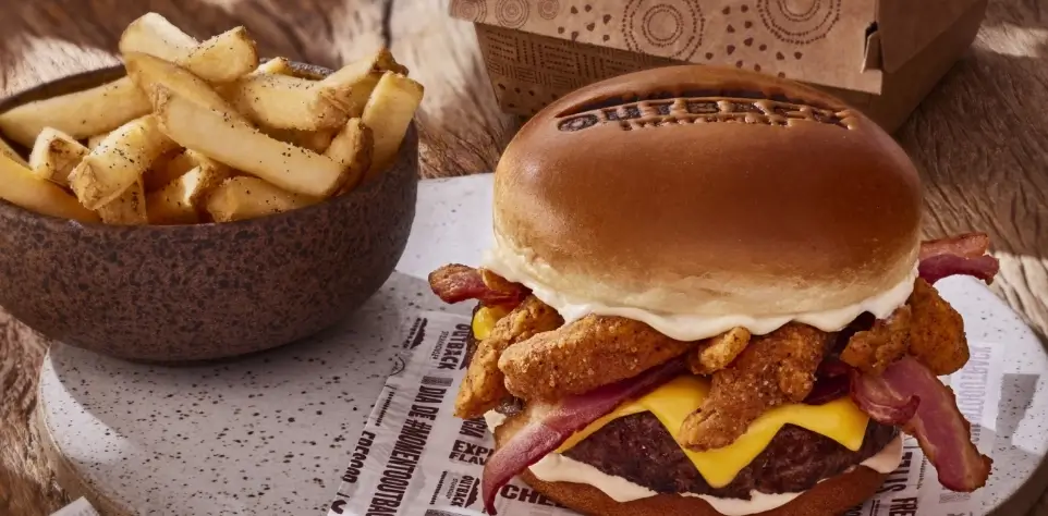 Foto de um hambúrguer pedido pelo delivery